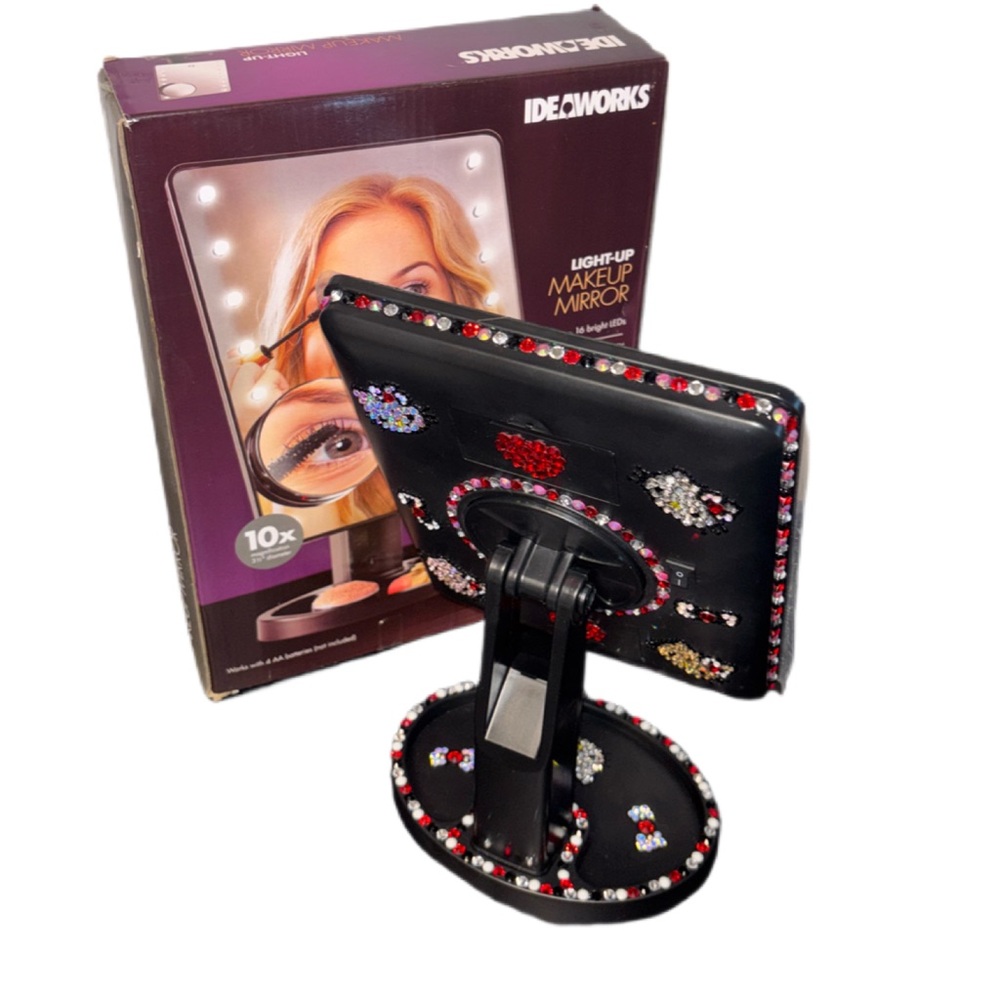 Ideaworks Hello Kitty Theme Luxe Crystal Vanity Mirror In Black New With Box